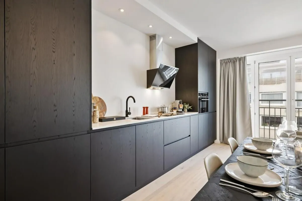 Huswell - Renovated Apartment In The Heart Of Остенде